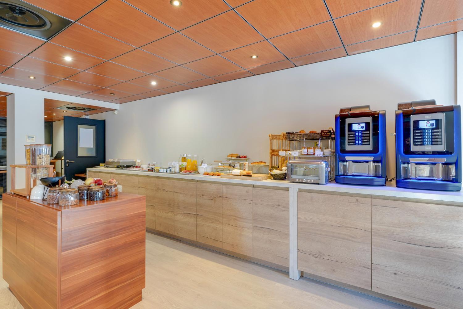 Petit-déjeuner | Best Western Hôtel Atrium Valence