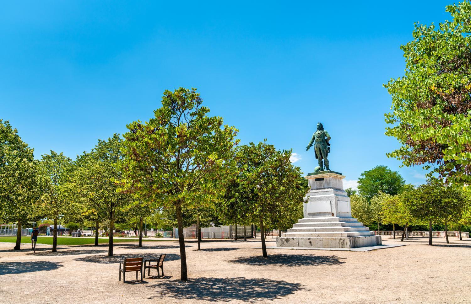Esplanade du Champ de Mars à Valence